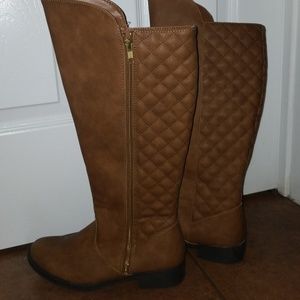 Never been worn Boots